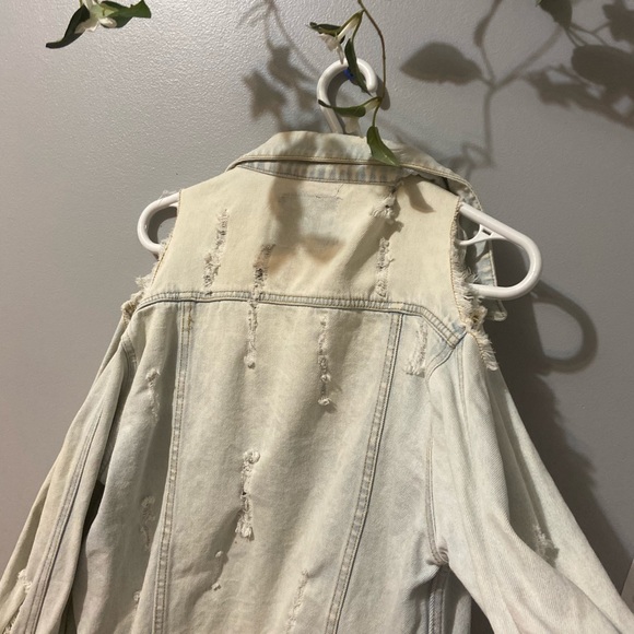 Cold Shoulder Jean jacket :) - Picture 5 of 5